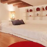 Apartment Dauphine